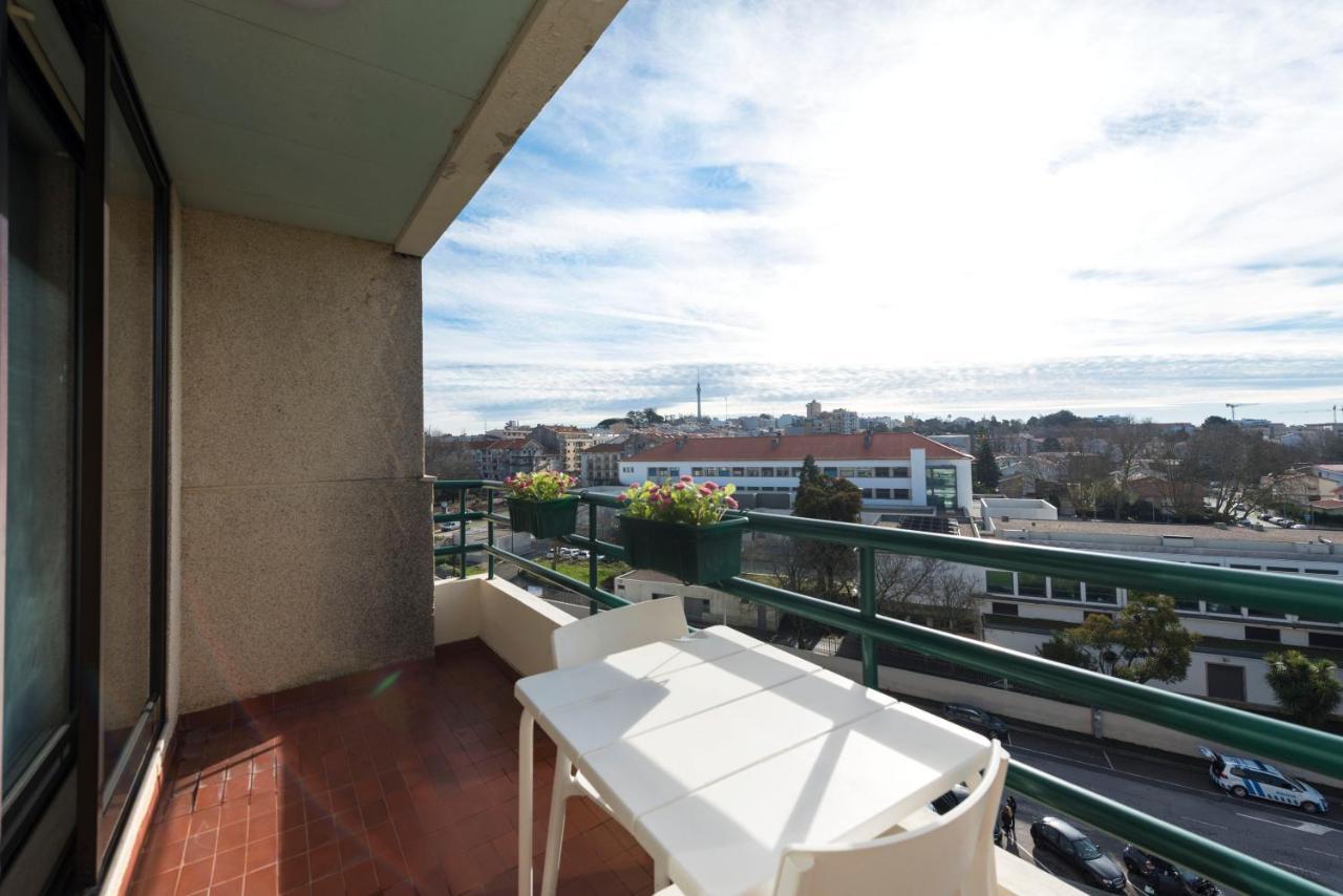 Lovelystay - Charming 3Br Flat W/ Free Parking In Devesas Vila Nova de Gaia Eksteriør bilde