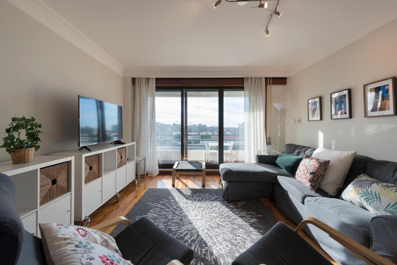 Lovelystay - Charming 3Br Flat W/ Free Parking In Devesas Vila Nova de Gaia Eksteriør bilde